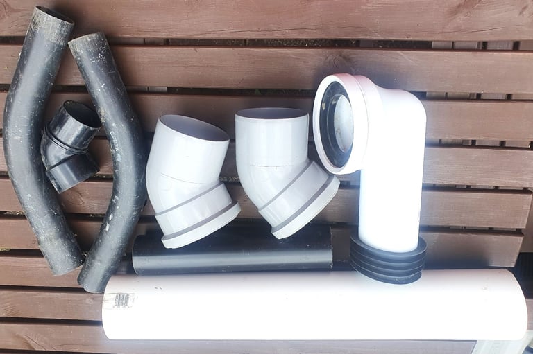 image for Joblot of plastic pipes, bends etc