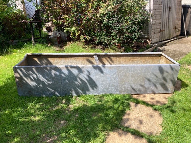 image for Large water trough