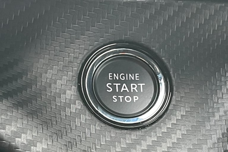  Peugeot 208 1.2 Puretech Mhev Gt Hatchback 5dr Petrol Hybrid E Dsc Euro 6 s/s