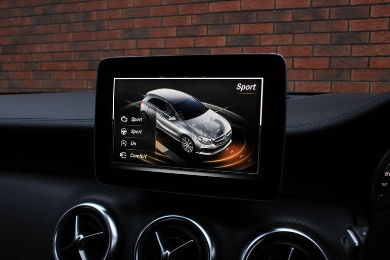 2016 Mercedes-Benz A-Class 1.6 A200 AMG Line (Premium) 7G-DCT Euro 6 (s/s) 5dr HATCHBACK Petrol A...