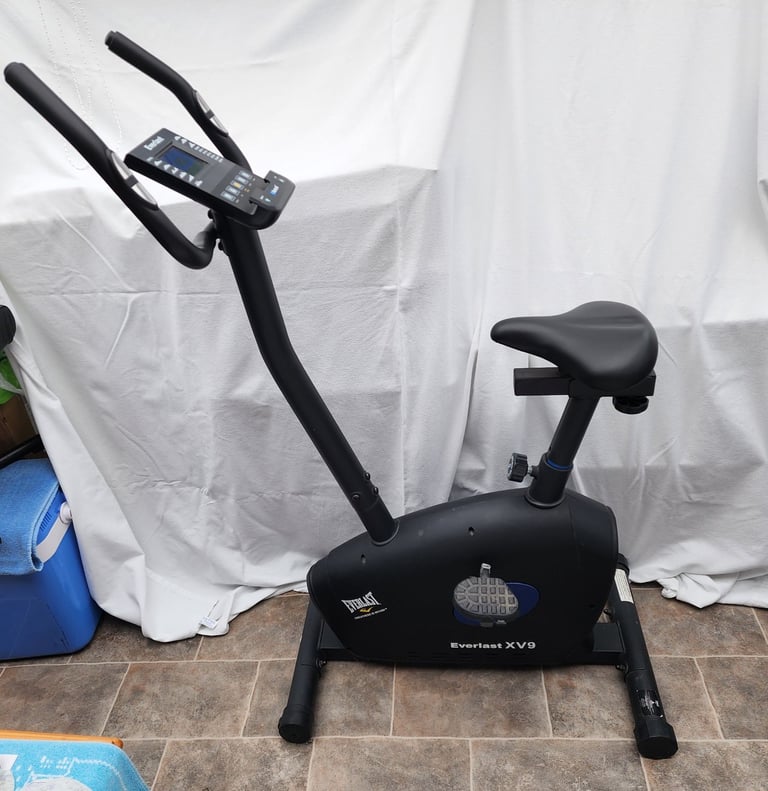 image for Exercise Bike Everlast Bluetooth 