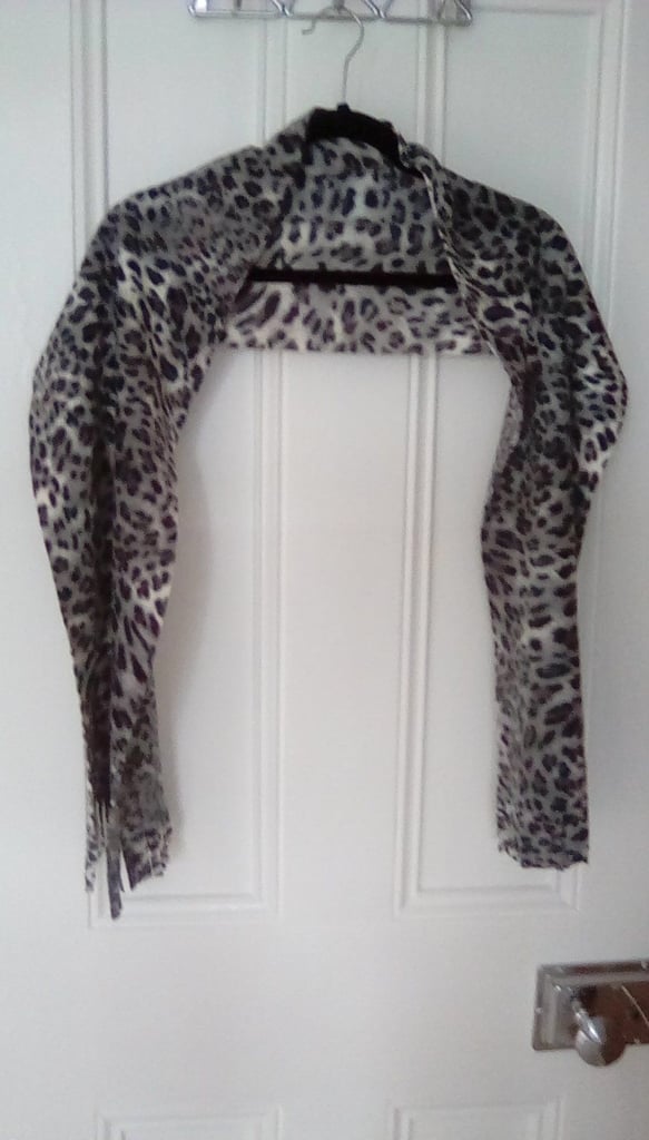 Black & White Leopard Print Scarf