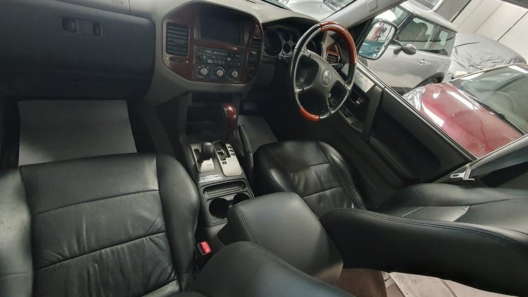 MITSUBISHI SHOGUN 3.2DI-D AUTO ELEGANCE *27,000 MILES* 7 SEATER* WOW 27K