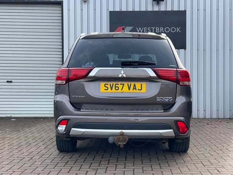 2017 Mitsubishi Outlander 2.0h 12kWh Juro CVT 4WD Euro 6 (s/s) 5dr SUV Hybrid Automatic