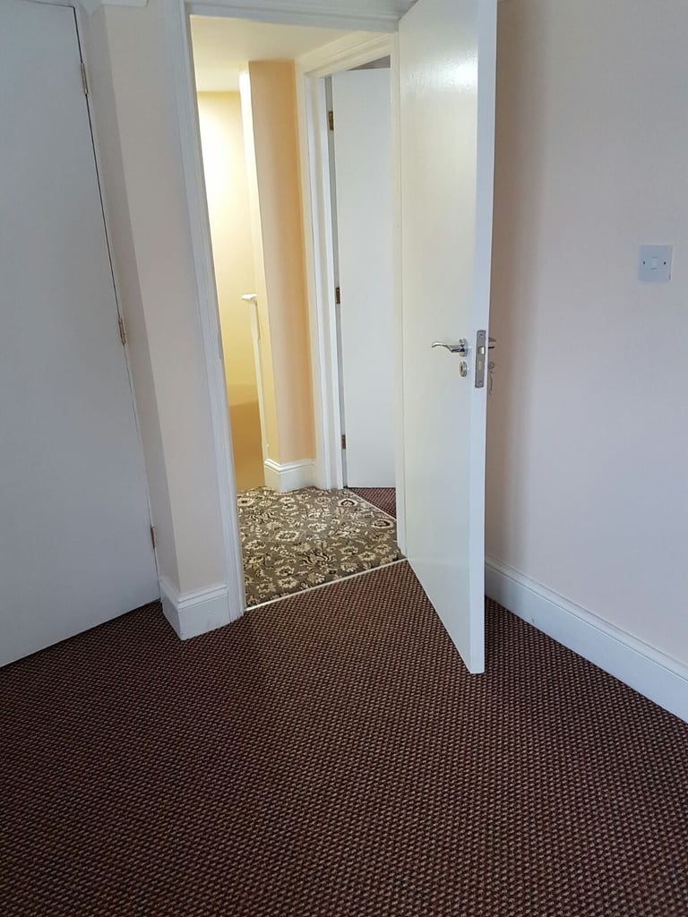Studio Flat to Rent in Dagenham(RM8)