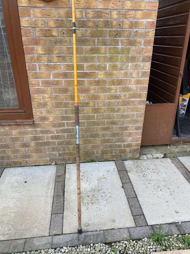 image for Fishing Rod 3 metres 700 good condition