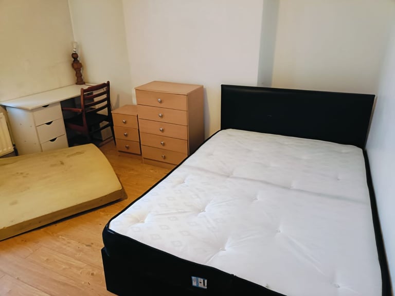 Spacious and Cosy Single Room available for Rent in – LN5 8HE