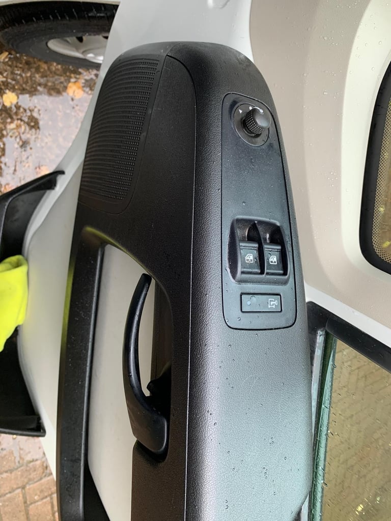 2019 Peugeot Boxer 335 L3H2 PROFESSIONAL 2.0 BLUE HDI LWB VAN (EURO 6) NO VAT !