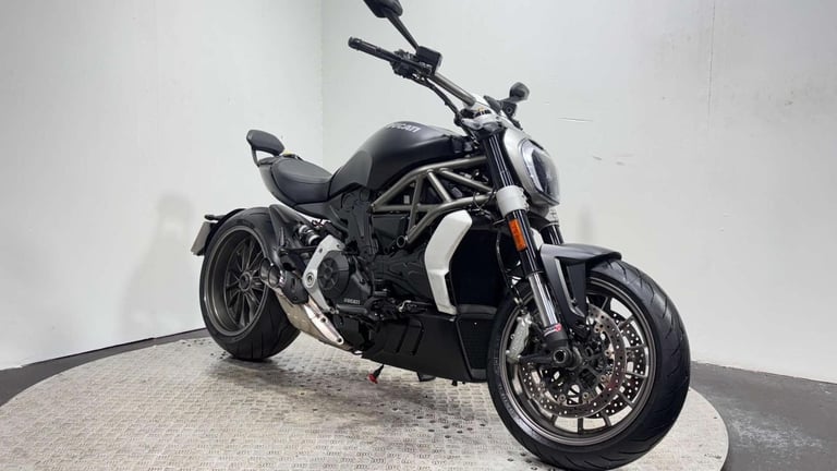 Ducati Xdiavel DIAVEL X 2016 5K STUNNING, WARRANTY, MOT, NEW TYRES