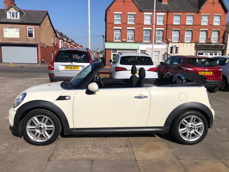 2011 MINI Convertible 1.6 Cooper [122] 2dr CONVERTIBLE Petrol Manual