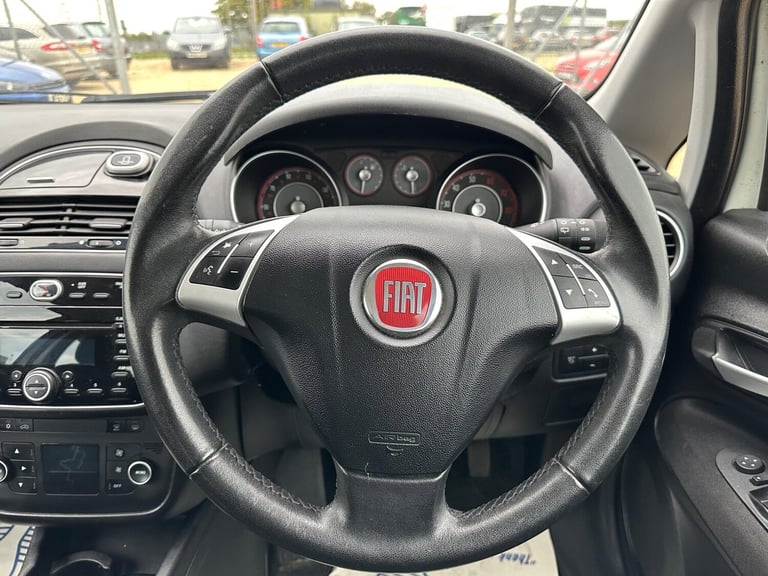 2015 Fiat Punto 1.2 Easy + Euro 6 3dr HATCHBACK Petrol Manual