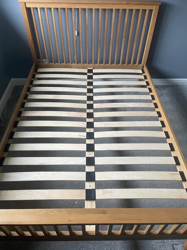 Double bed frame
