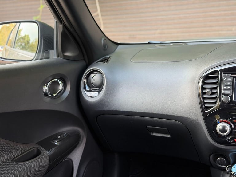 2017 Nissan Juke 1.2 DiG-T N-Connecta 5dr HATCHBACK PETROL Manual
