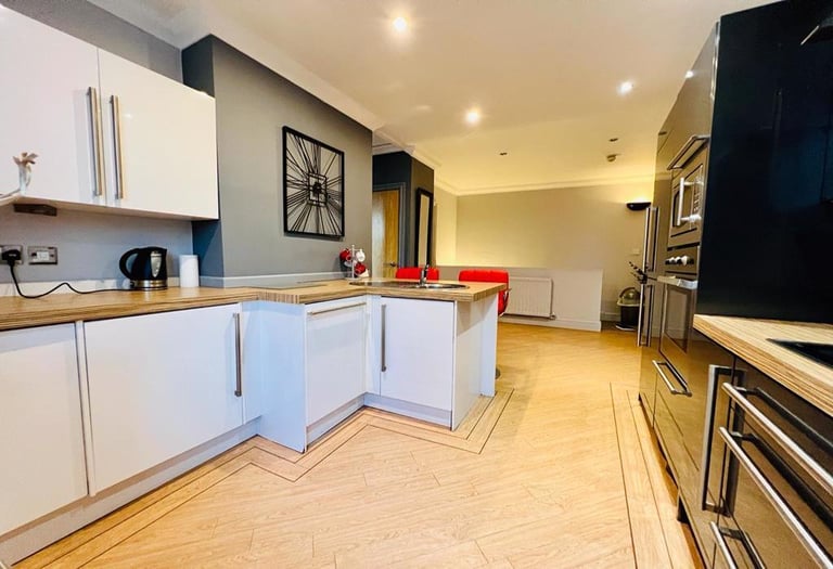 Modern 2 bedrooms flat Angel station in Islington, London Gumtree