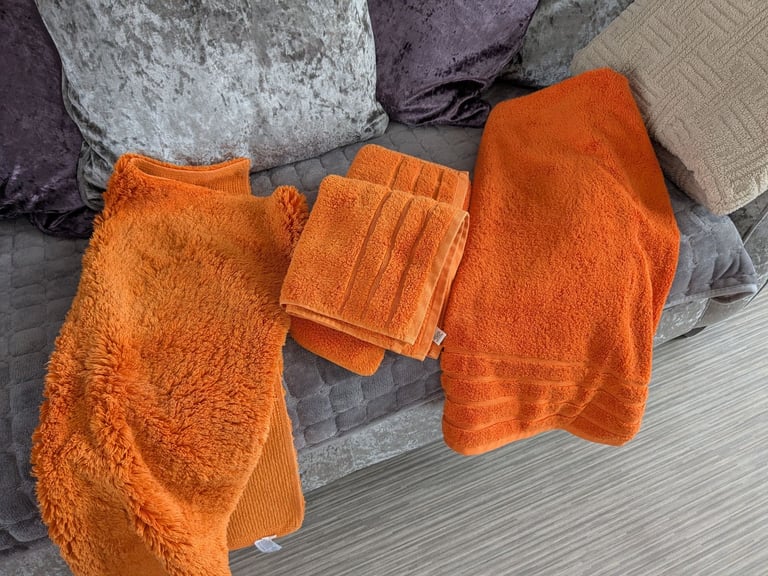 image for Bath and hand towels &mat