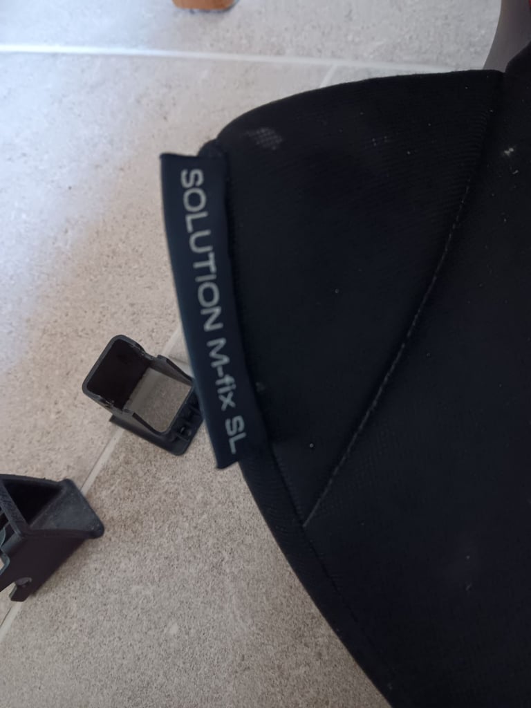 Child car seat aged 3-12, very good condition 