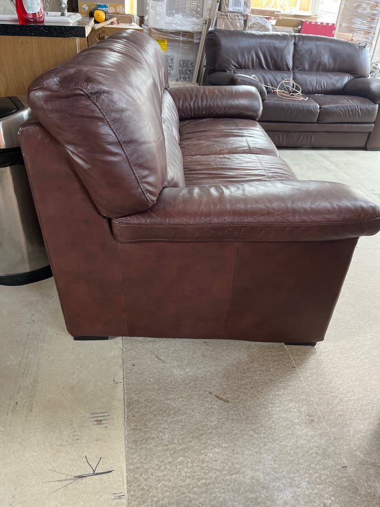Leather Sofas 