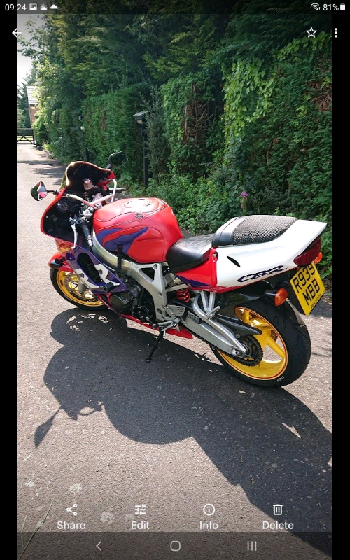 Immaculate 918cc Fireblade RRW