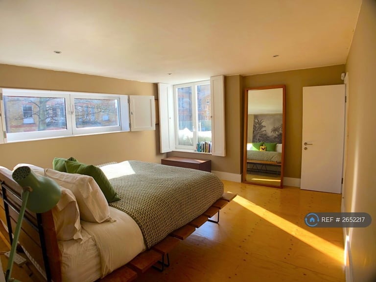 4 bedroom house in The Gardens, London, SE22 (4 bed) (#2652217)