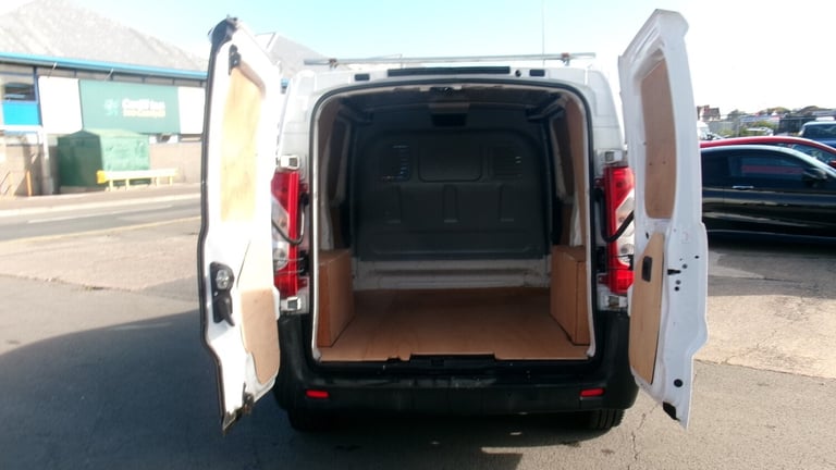 2013 Peugeot Expert 1000 1.6 HDi 90ps H1 Professional Van NO VAT PANEL VAN Diesel Manual