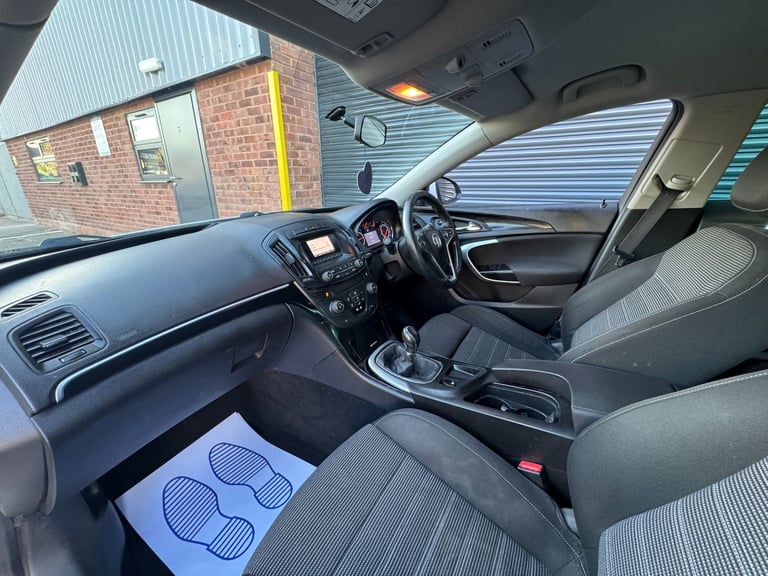 2015 Vauxhall Insignia 2.0 CDTi [140] ecoFLEX SRi 5dr [Start Stop] HATCHBACK Diesel Manual