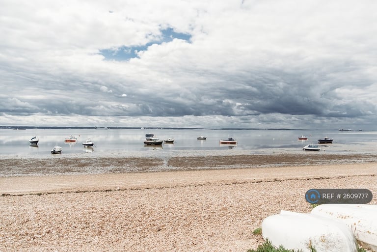 2 bedroom flat in Mill Lodge, Shoeburyness, Southend-On-Sea, SS3 (2 bed) (#2609777)