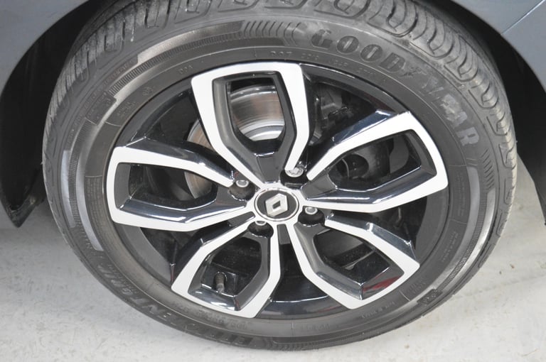 2018 Renault Clio 1.5 dCi 90 Play LOW MILEAGE + ONE OWNER + ULEZ COMPLIANT Hatchback Diesel Manual