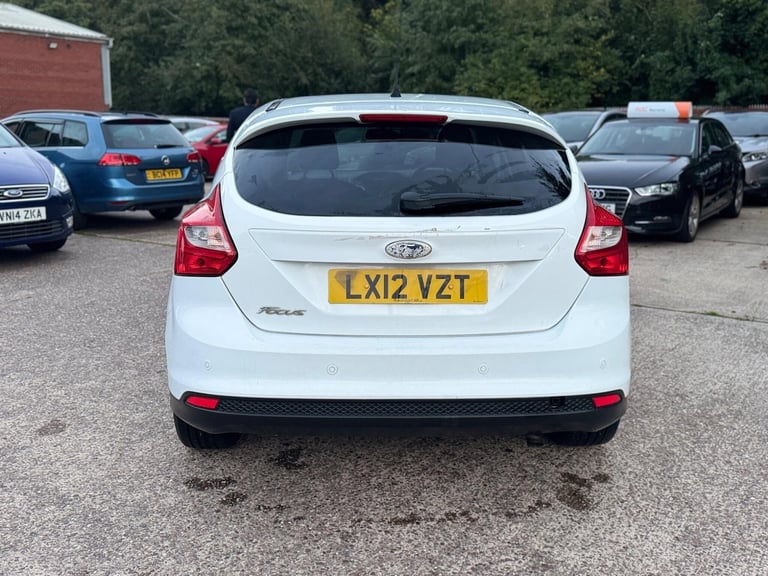 2012 Ford Focus 1.6 Zetec Euro 5 5dr HATCHBACK Petrol Manual