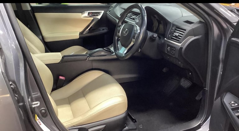 2013 Lexus CT 200h 1.8 Luxury 5dr CVT Auto HATCHBACK PETROL/ELECTRIC Automatic