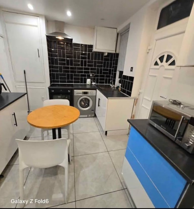 SINGLE Private BEDROOM, ROOM FOR RENT, Leeds, LS9 Area 
