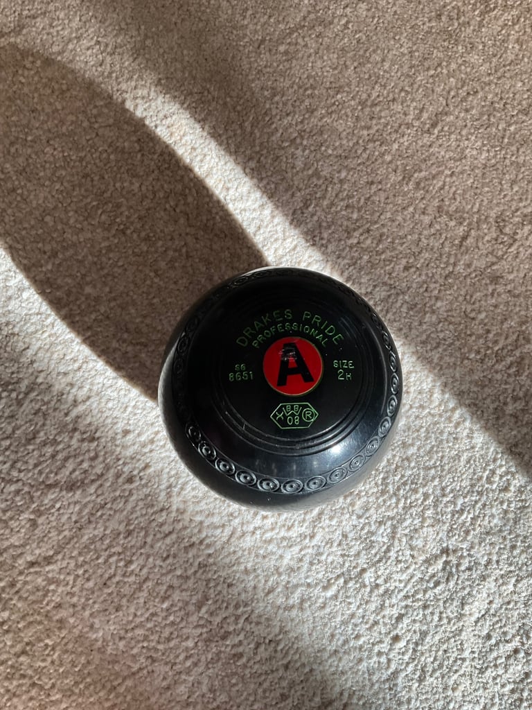 image for Drakes pride professional bowls size 2