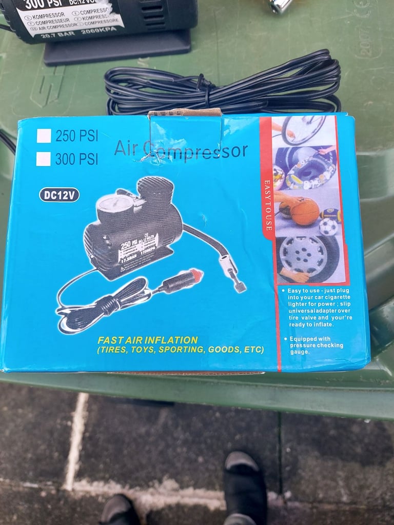 Car tyre inflator