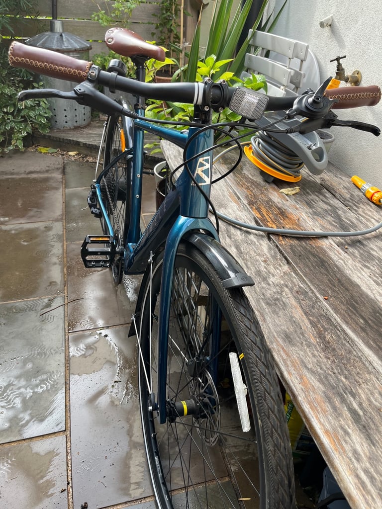Nearly new Ribble AL E Electric Bike  - medium - battery at 99%