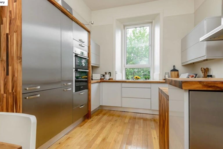 3 bed flat on Morningside Road 