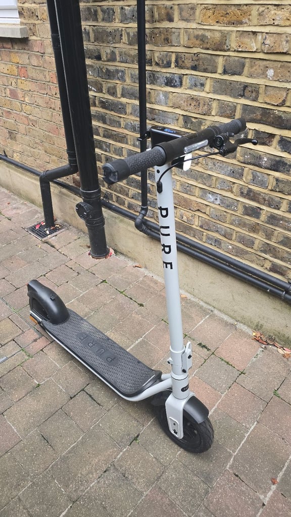 AIR 3 PRO WHITE E SCOOTER