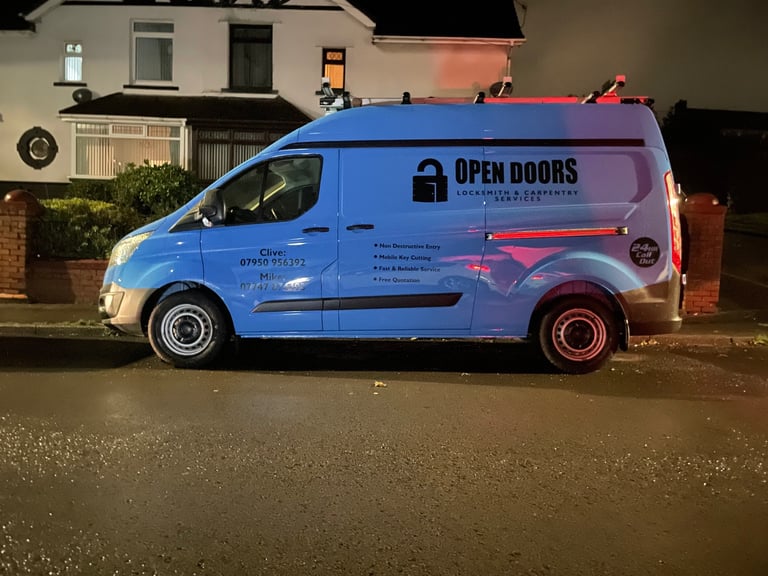 Ford, TRANSIT CUSTOM, Panel Van, 2015, Manual, 2198 (cc)