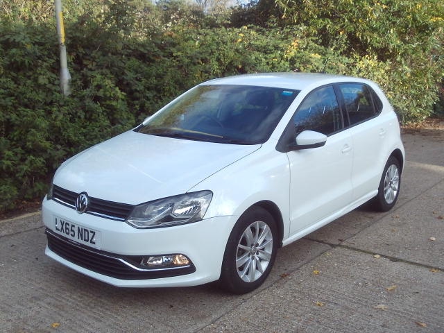 2015 Volkswagen Polo 1.0 SE 5dr White 48k Miles Years MOT Warranty HATCHBACK Petrol Manual