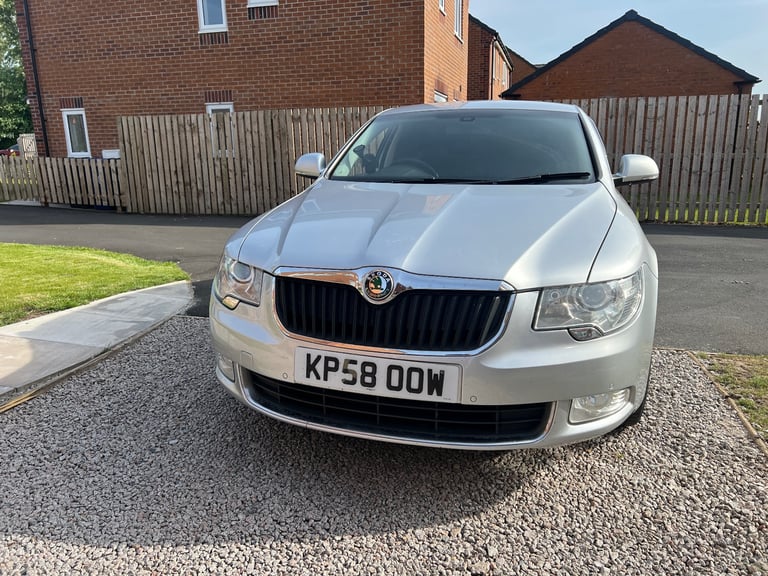 Skoda, SUPERB, Hatchback, 2009, Semi-Auto, 1968 (cc), 5 doors