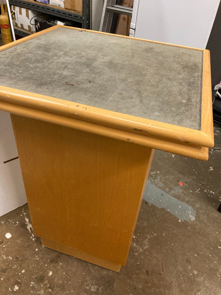 PODIUM TABLE FOR HOUSE/SHOP RETAIL DISPLAY