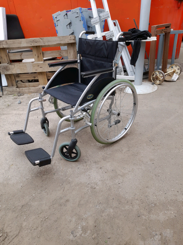Days Swift 46SP Self Propelled Wheelchair, Lightweight Foldable 