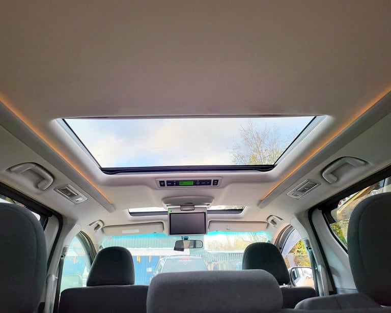 FRESH IMPORT 2012 TOYOTA VELLFIRE ALPHARD 3.5 V6 8 SEATER AUTOMATIC ULEZ FREE
