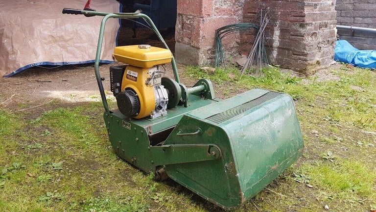 Ransome cylinder mower with box