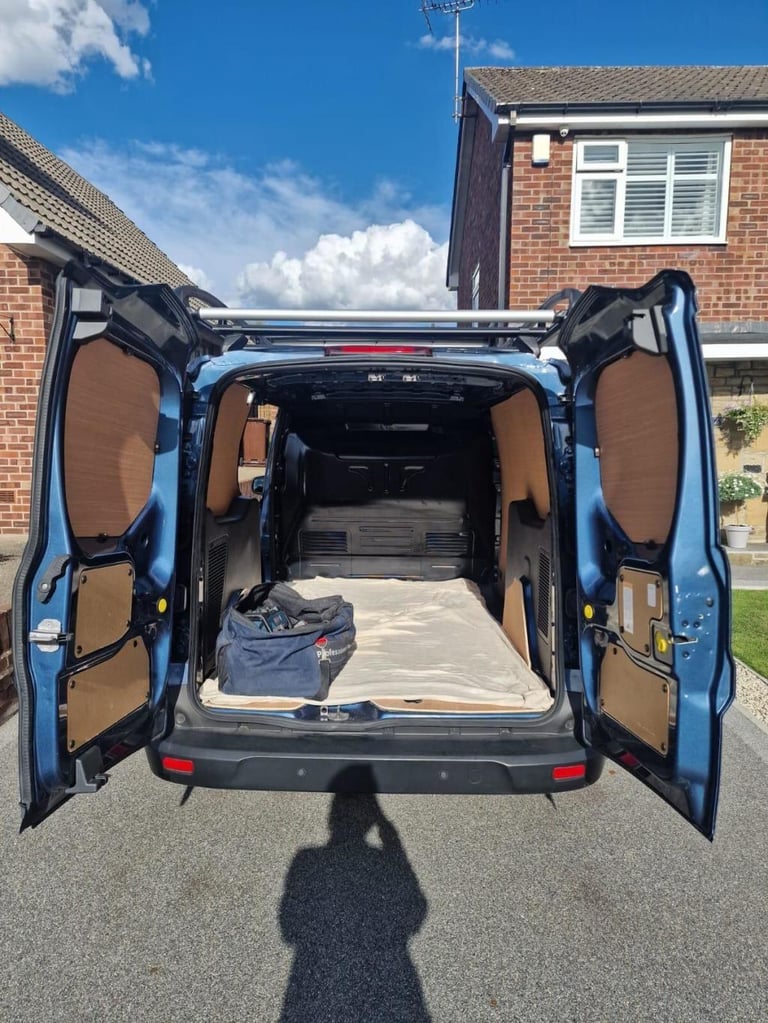  Ford Transit Connect 1.5 250 EcoBlue Limited L2 Euro 6 (s/s) 5dr Diesel