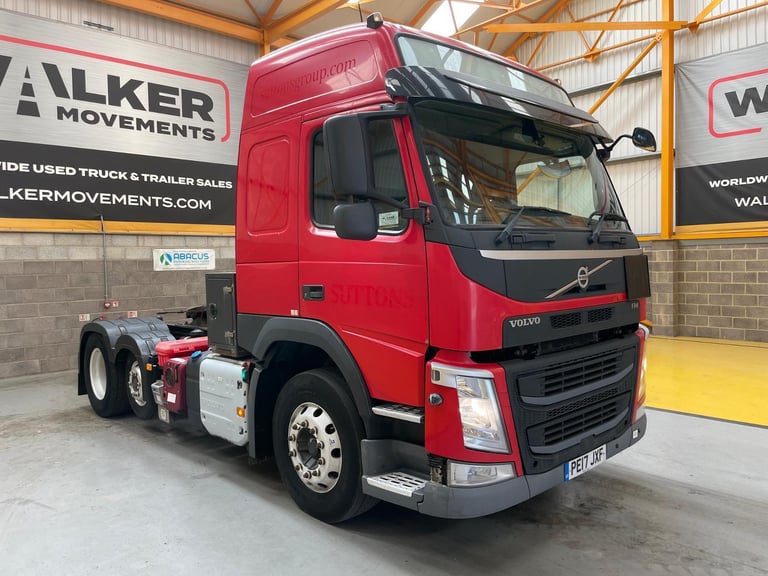 image for VOLVO FM 450 GLOBETROTTER *EURO 6* PET REGS 6X2 TRACTOR UNIT 