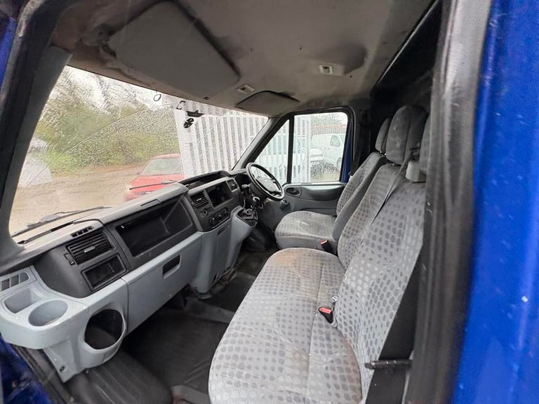 2011 Ford Transit Medium Roof Van TDCi 100ps PANEL VAN DIESEL Manual