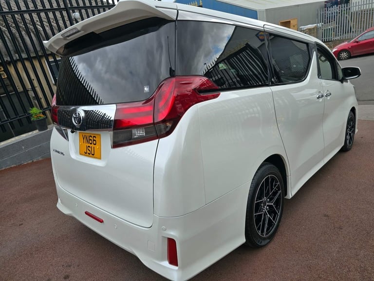 2016 Toyota Alphard 2.5  Petrol Automatic