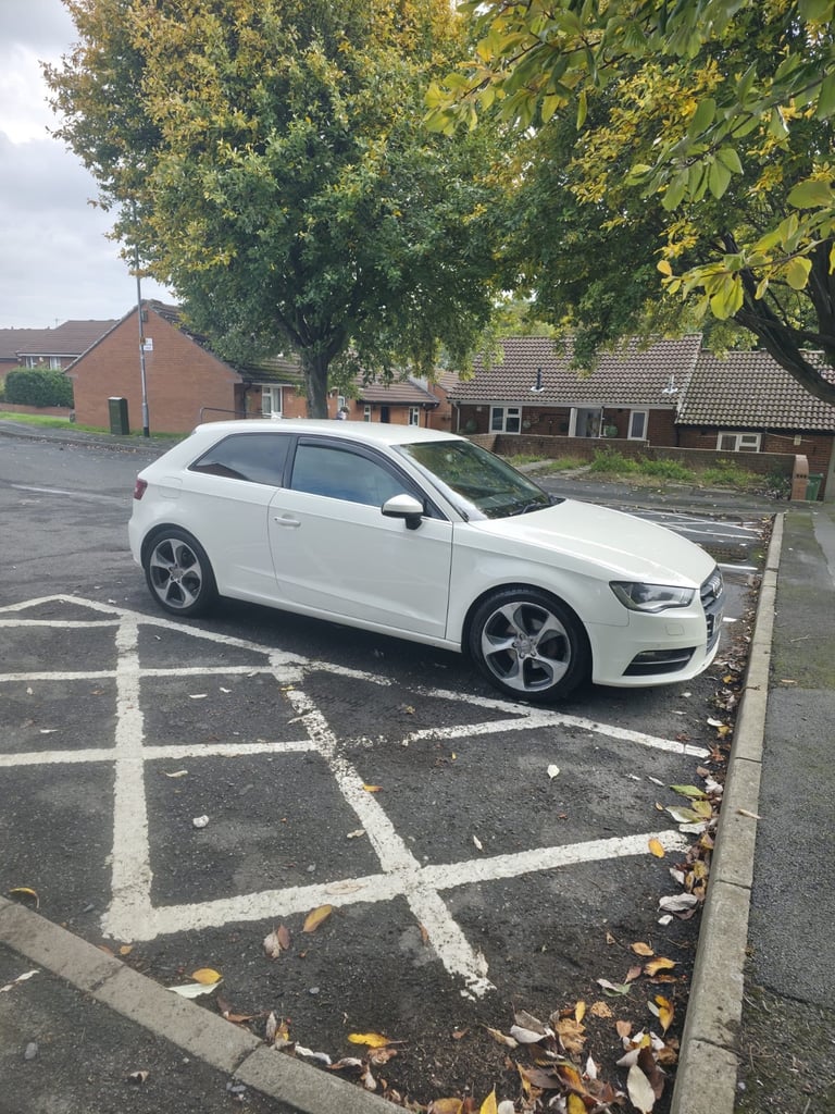 Audi, A3, Hatchback, 2013, Manual, 1598 (cc), 3 doors