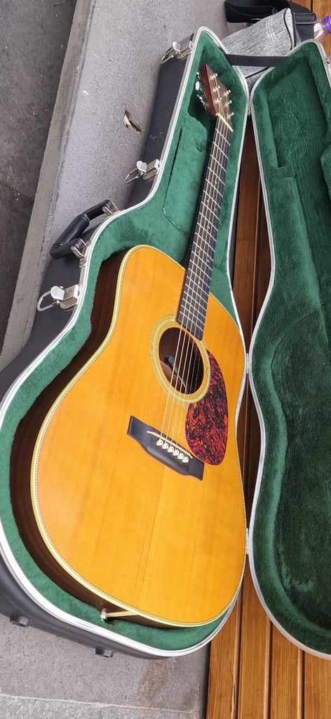 Martin HD28V  2004