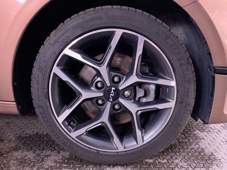 2023 72 KIA CEED 1.5 T-GDI 3 HATCHBACK 5DR PETROL MANUAL EURO 6 (S/S) (158 BHP)