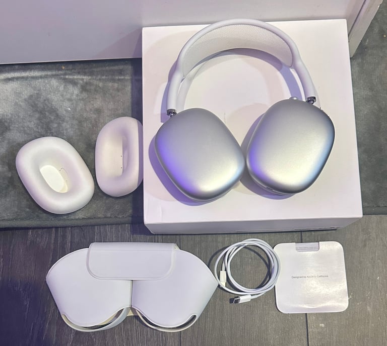 image for Apple Airpod Max Headphones Silver/White